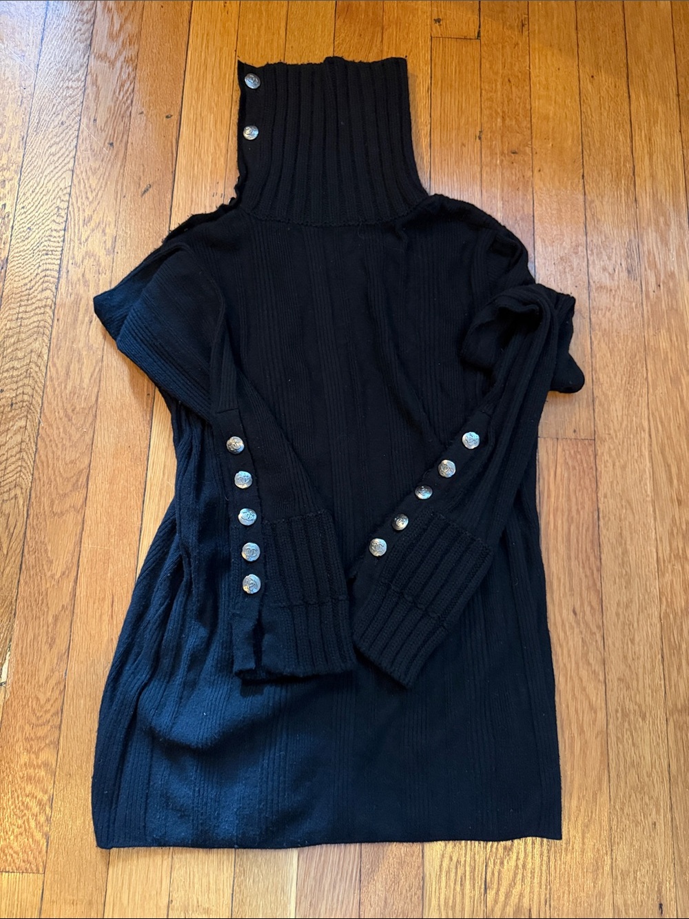 CHANEL Vintage 08A Cashmere Wool Button Turtleneck Knit Sweater Black 42